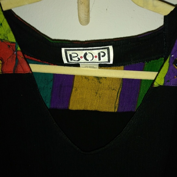 Glamour and flattering comfort - Picture 4 of 4